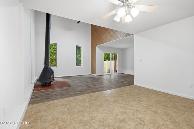 308 Cutty Court, Toms River, NJ 08753