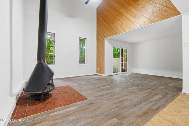 308 Cutty Court, Toms River, NJ 08753