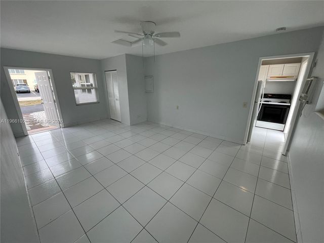 5550 NE 20th Ter 2, Fort Lauderdale, FL 33308