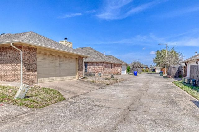 2817 Brompton Drive, Norman, OK 73072