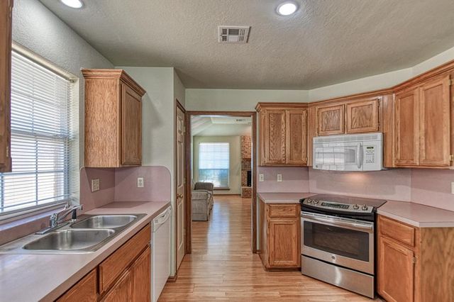 2817 Brompton Drive, Norman, OK 73072