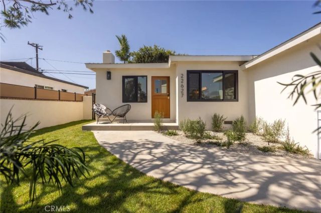 22627 Anza Avenue, Torrance, CA 90505
