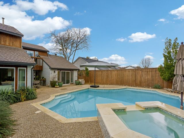 901 Raywood Circle, Plano, TX 75075