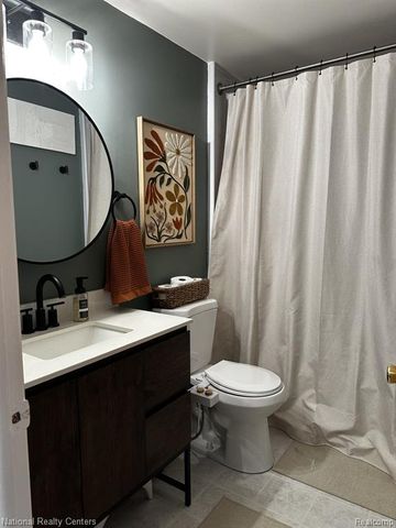 797 Hilldale Circle, Milford, MI 48381