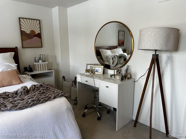 797 Hilldale Circle, Milford, MI 48381