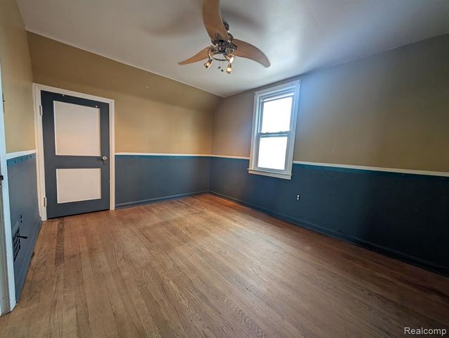 6652 Rockdale Street, Dearborn Heights, MI 48127