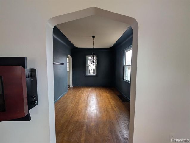 6652 Rockdale Street, Dearborn Heights, MI 48127