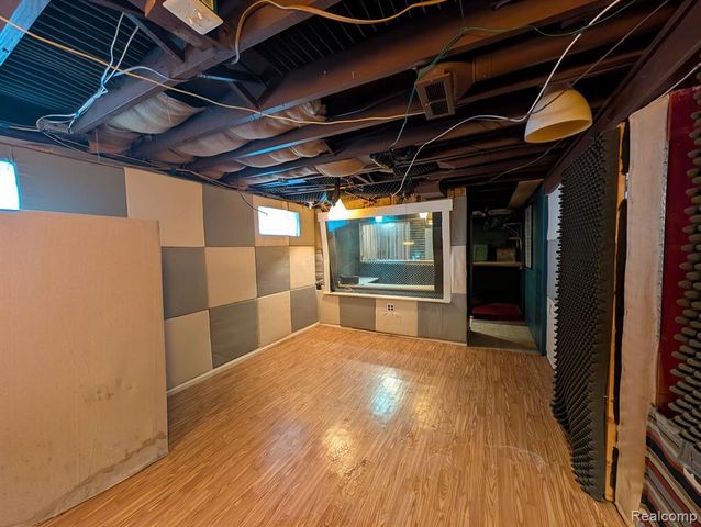 6652 Rockdale Street, Dearborn Heights, MI 48127