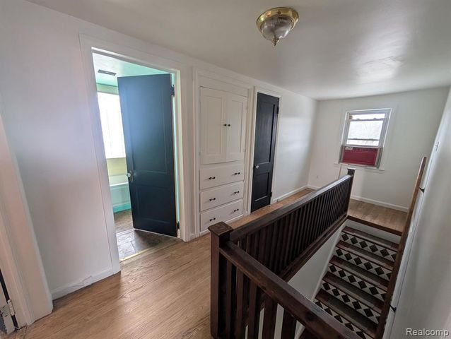 6652 Rockdale Street, Dearborn Heights, MI 48127