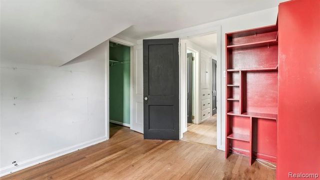 6652 Rockdale Street, Dearborn Heights, MI 48127