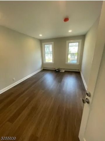 267 Hirliman Rd, Englewood City, NJ 07631