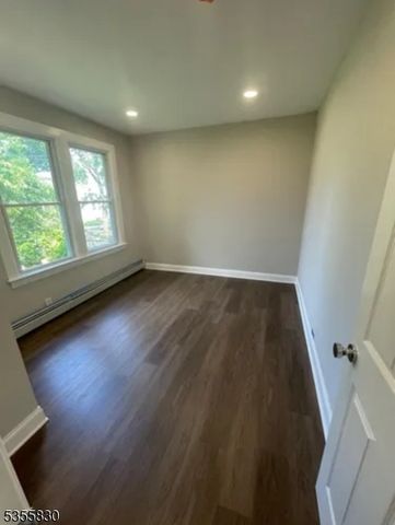 267 Hirliman Rd, Englewood City, NJ 07631