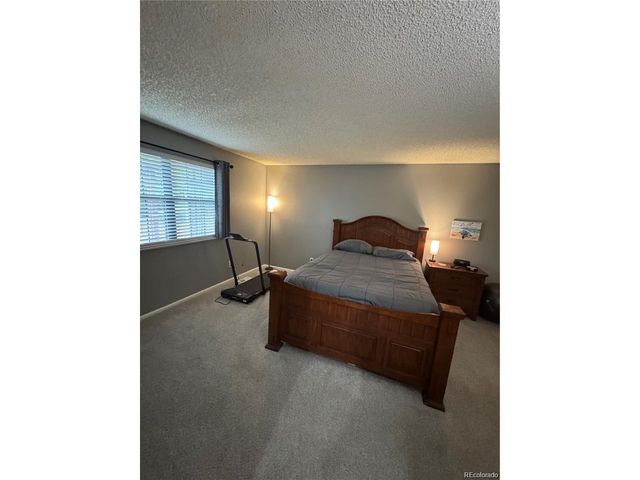 7020 W Portland Ave, Littleton, CO 80128