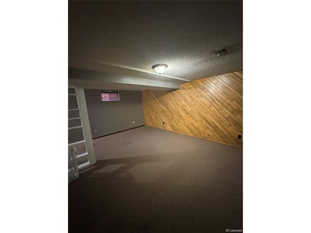 7020 W Portland Ave, Littleton, CO 80128