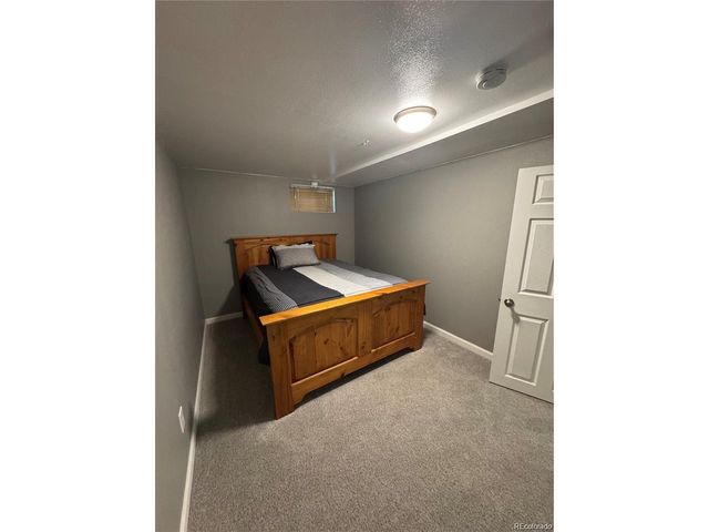 7020 W Portland Ave, Littleton, CO 80128