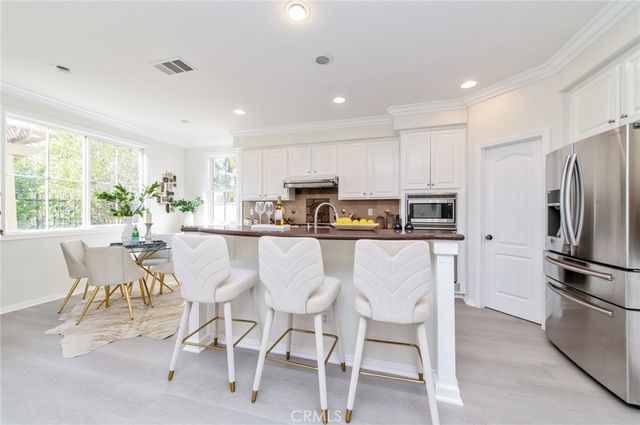 143 Weathervane, Irvine, CA 92603