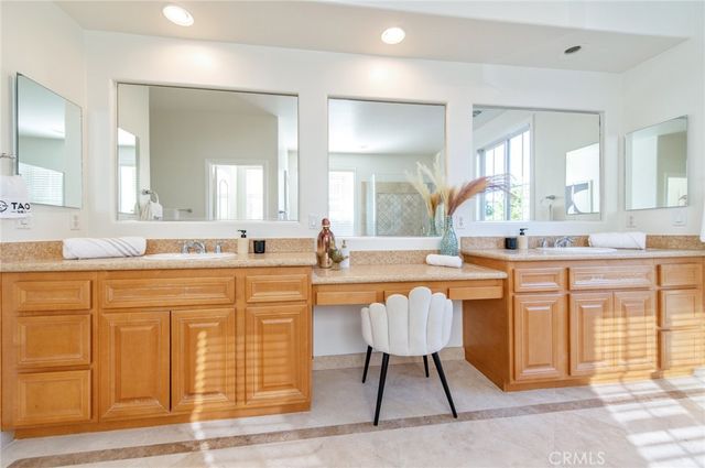 143 Weathervane, Irvine, CA 92603