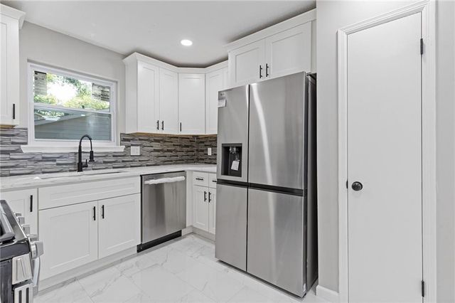 849 Cadet Court NW, Lilburn, GA 30047