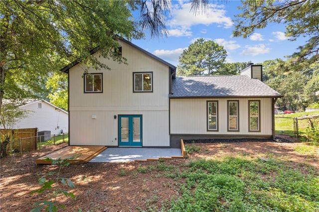 849 Cadet Court NW, Lilburn, GA 30047