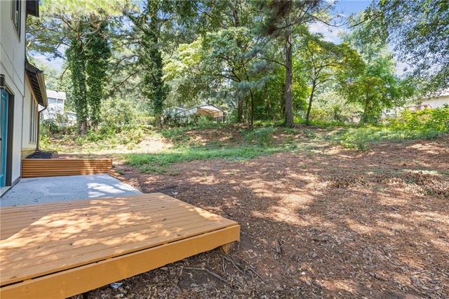 849 Cadet Court NW, Lilburn, GA 30047