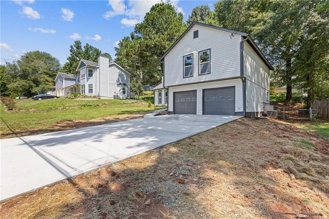 849 Cadet Court NW, Lilburn, GA 30047