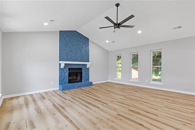 849 Cadet Court NW, Lilburn, GA 30047