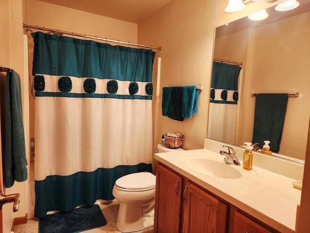 95 STONE CASTLE DRIVE, Fond Du Lac, WI 54935