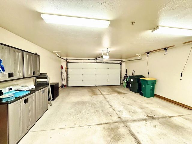 95 STONE CASTLE DRIVE, Fond Du Lac, WI 54935