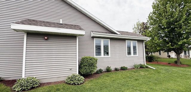 95 STONE CASTLE DRIVE, Fond Du Lac, WI 54935