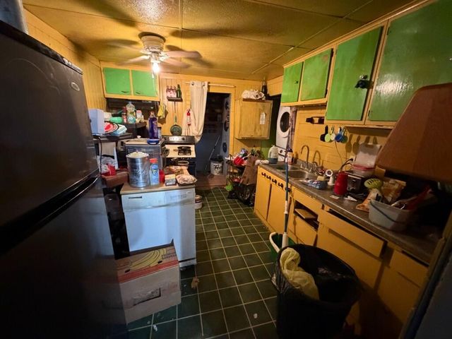 259 S Ivanhoe Road, Kingsford Heights, IN 46346