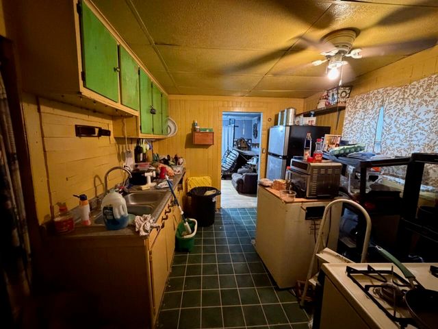 259 S Ivanhoe Road, Kingsford Heights, IN 46346