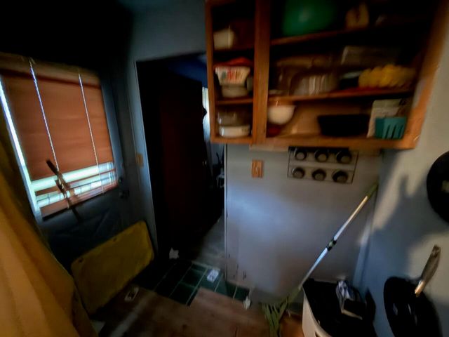 259 S Ivanhoe Road, Kingsford Heights, IN 46346