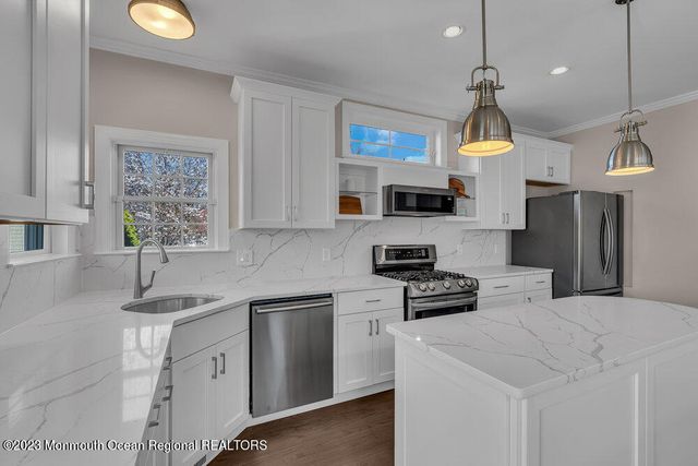 323 E Main Street, Manasquan, NJ 08736