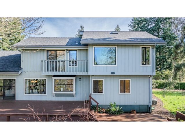 3904 VIEWCREST Rd S, Salem, OR 97302