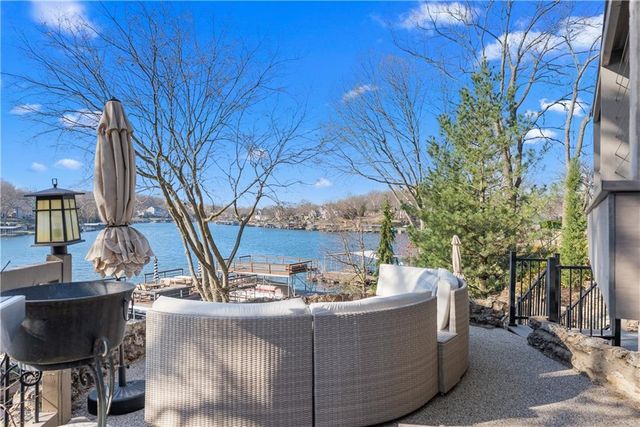 20 H Street, Lake Lotawana, MO 64086