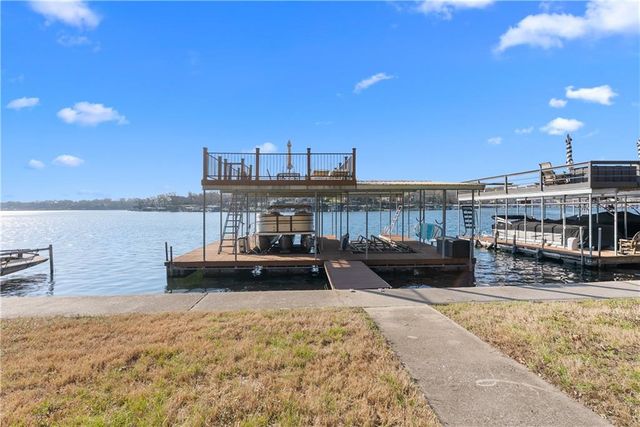20 H Street, Lake Lotawana, MO 64086