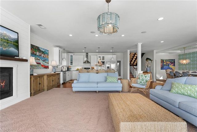 20 H Street, Lake Lotawana, MO 64086