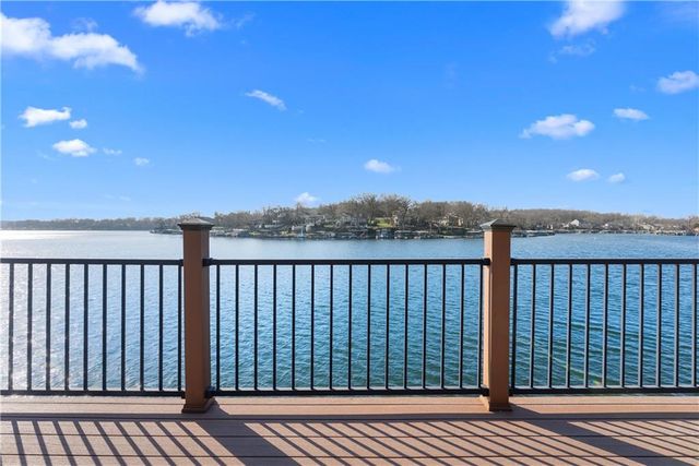 20 H Street, Lake Lotawana, MO 64086