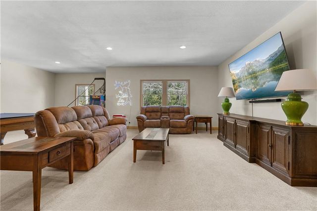 20 H Street, Lake Lotawana, MO 64086