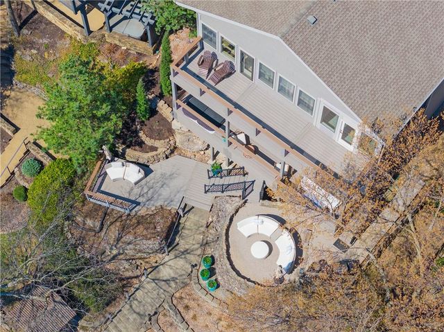 20 H Street, Lake Lotawana, MO 64086