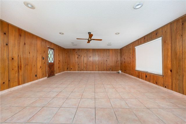 709 Lincoln St, Alice, TX 78332