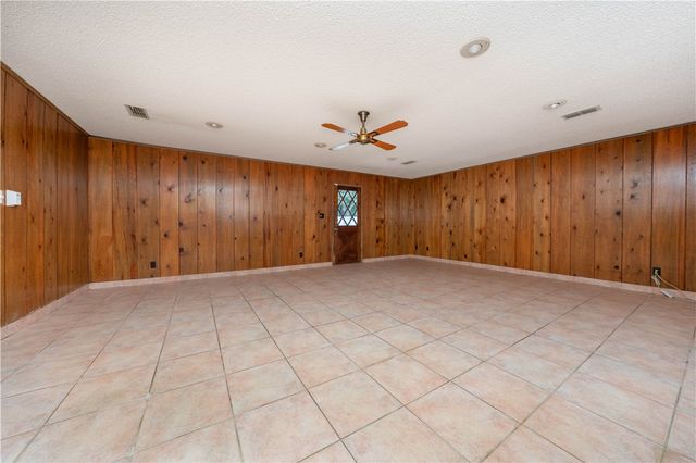 709 Lincoln St, Alice, TX 78332