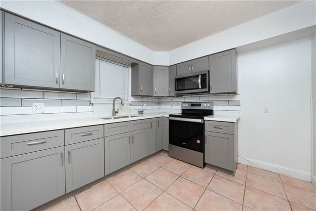 709 Lincoln St, Alice, TX 78332