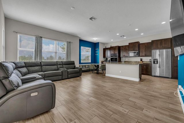 4655 Citron Way, Palm Beach, FL 33470