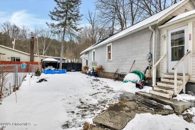 84 Lake Shore Circle Drive, Nassau, NY 12123