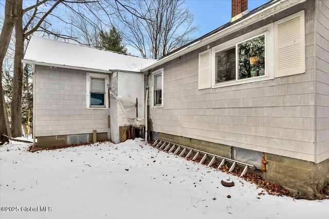 84 Lake Shore Circle Drive, Nassau, NY 12123