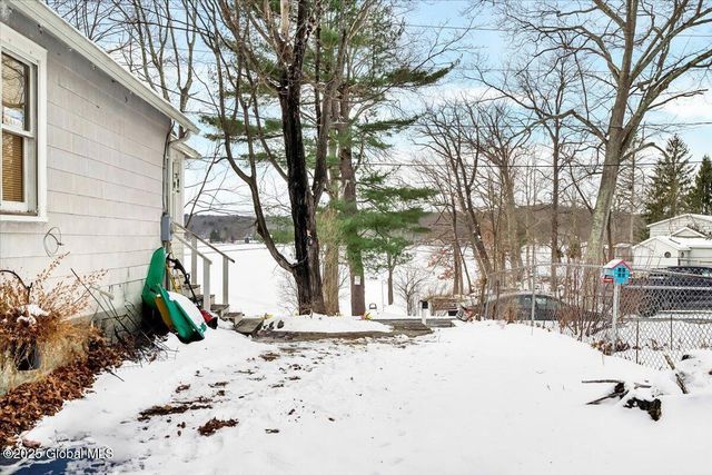 84 Lake Shore Circle Drive, Nassau, NY 12123