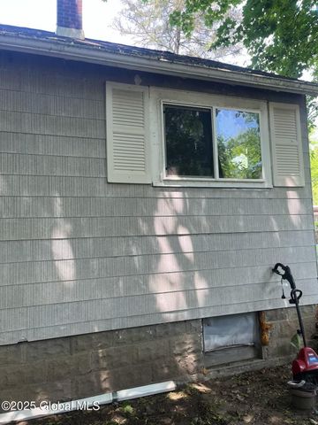 84 Lake Shore Circle Drive, Nassau, NY 12123