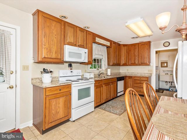 2807 CARLISLE DR #29, New Windsor, MD 21776