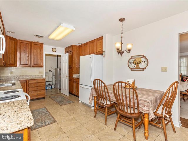 2807 CARLISLE DR #29, New Windsor, MD 21776